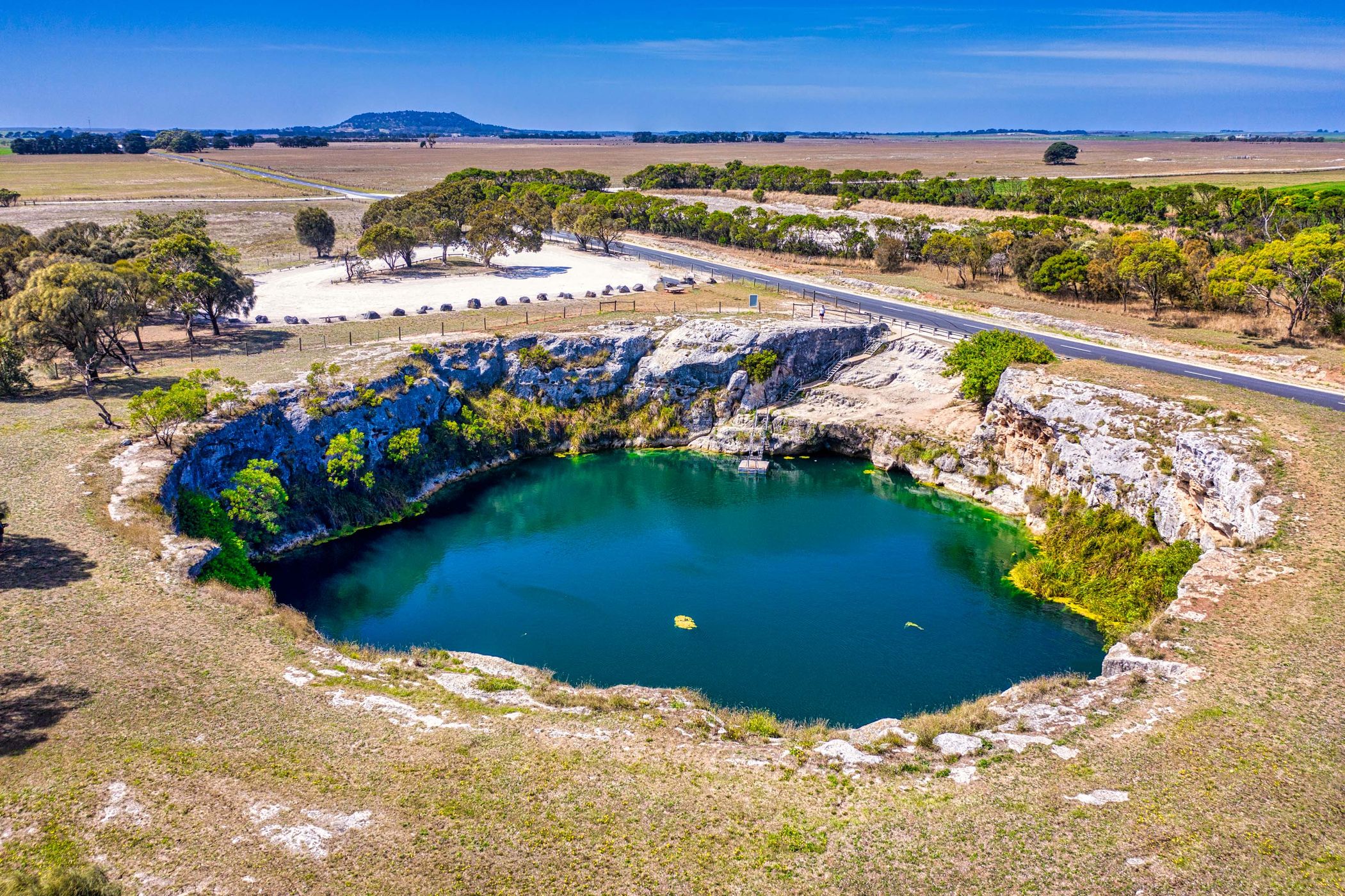 Little Blue lake, Mount Schank, Mount Gambier, SA, Australia