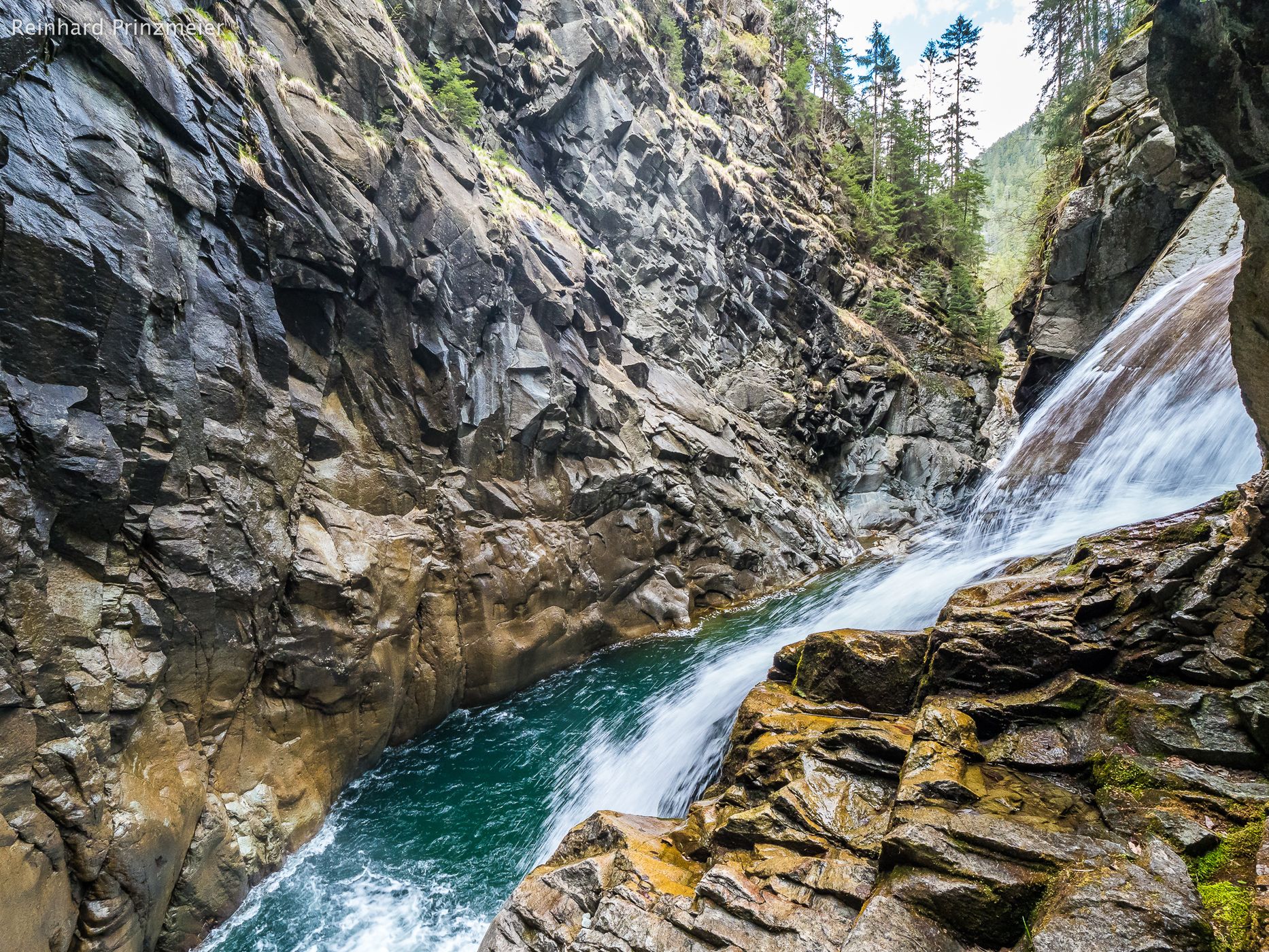 Roflafall, Switzerland