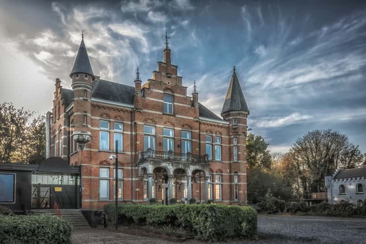 Ten Berg Castle