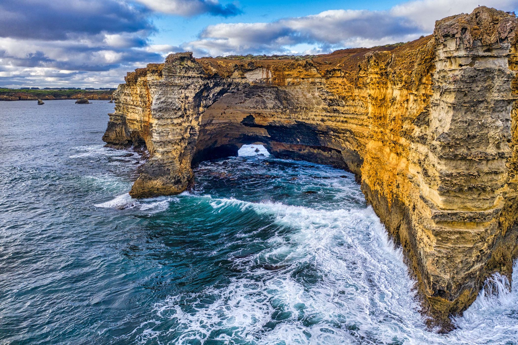 The Cave, Bay of Islands, Peteborough, Victoria, Australia