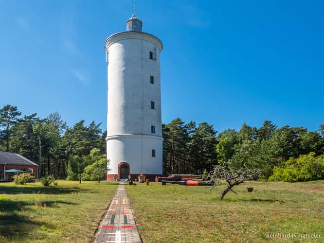 Ovisu Lighthouse