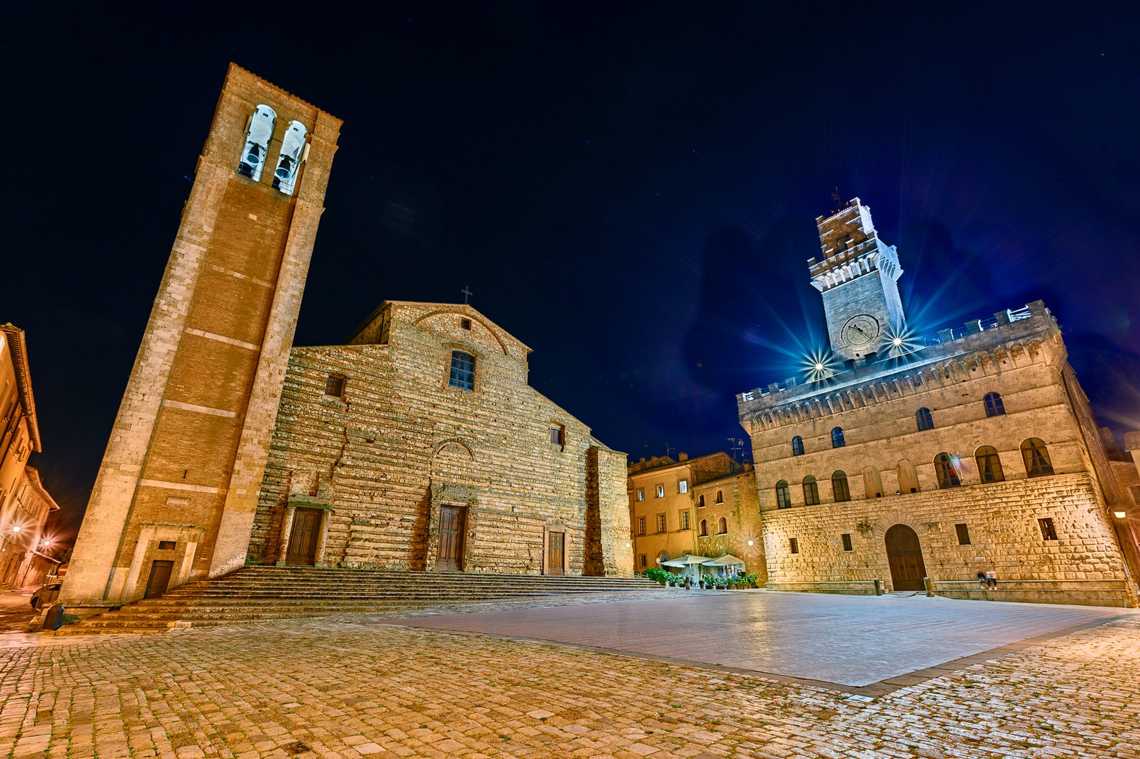 piazza-grande-montepulciano-italy