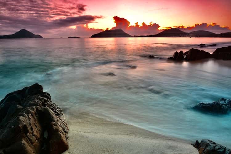 Shoal beach, tea gardens river, Nelson bay,
