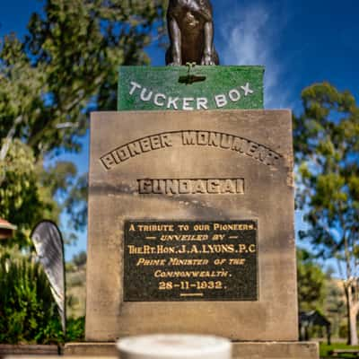 The dog on the Tuckerbox, Gundagai, New South Wales, Australia