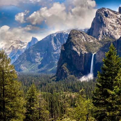 Yosemite Valley overlook, USA