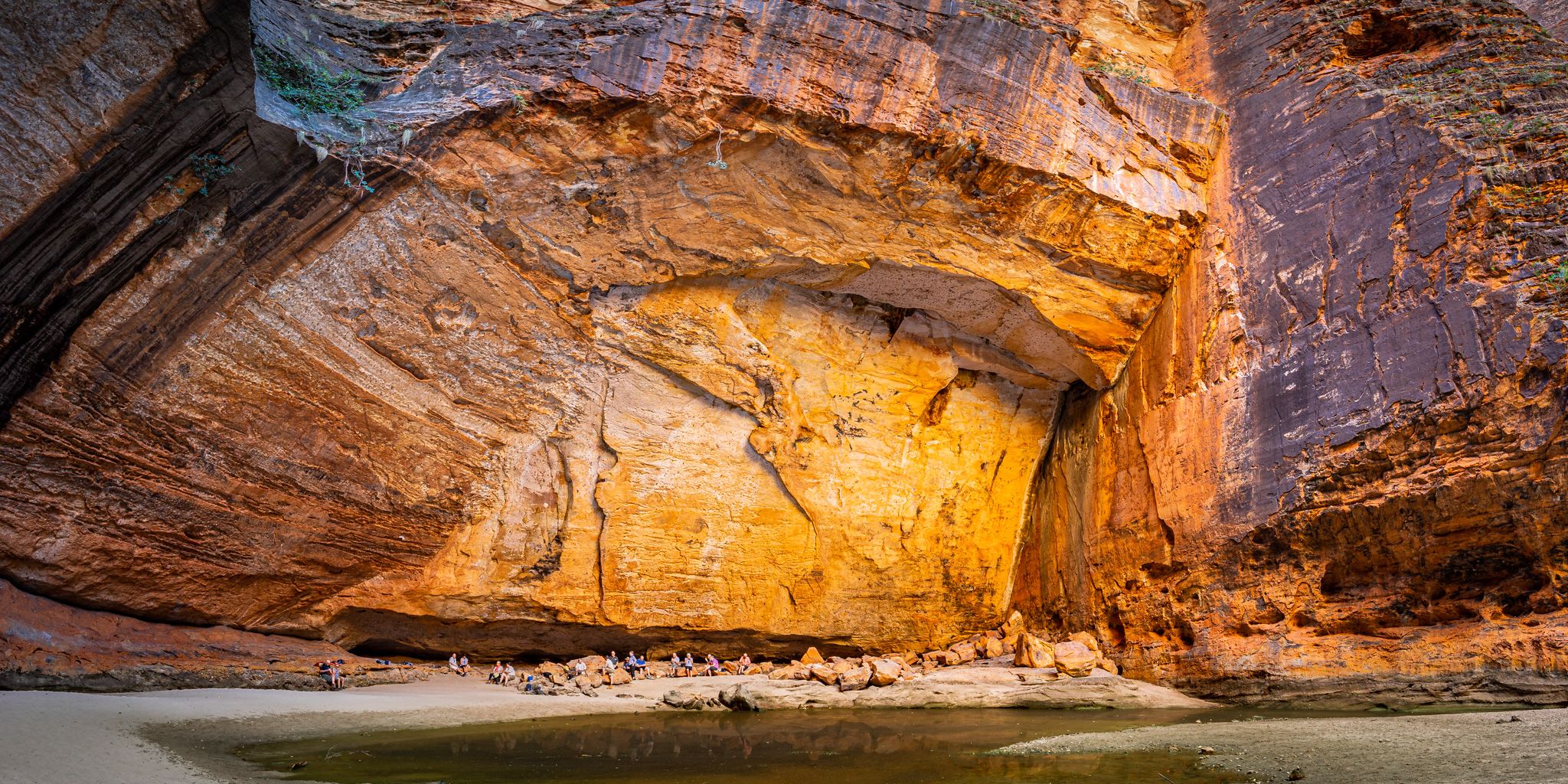 Cathedral Gorge, Australia