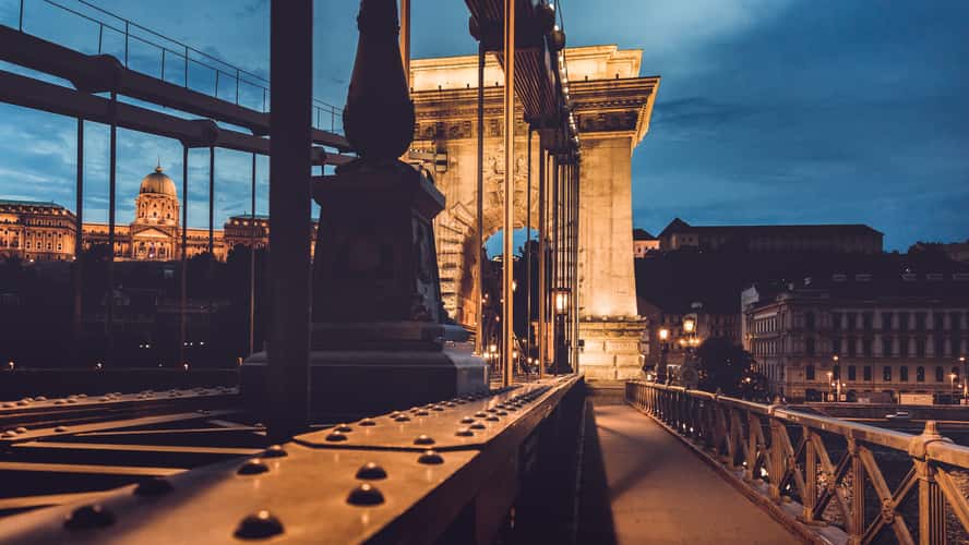 Chain Bridge