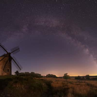 La butte des cinq moulins, France