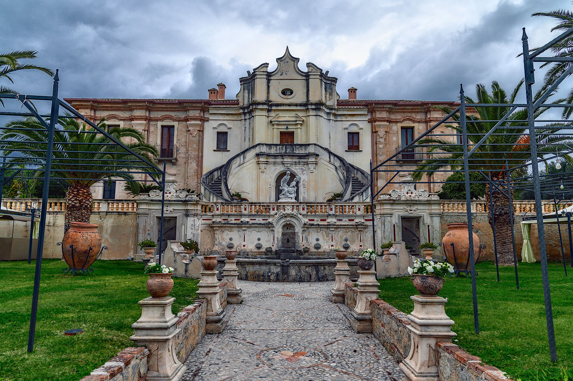 Villa Caristo, Italy