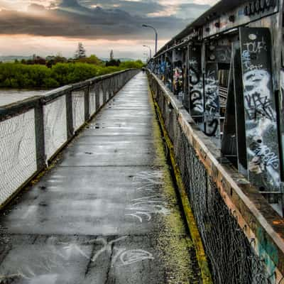 Walkway railway bridge Waikato River, Huntly, North Island, New Zealand