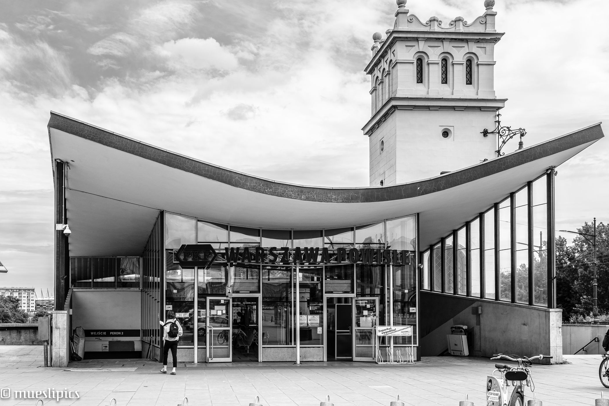 Warszawa Powiśle Station, Poland
