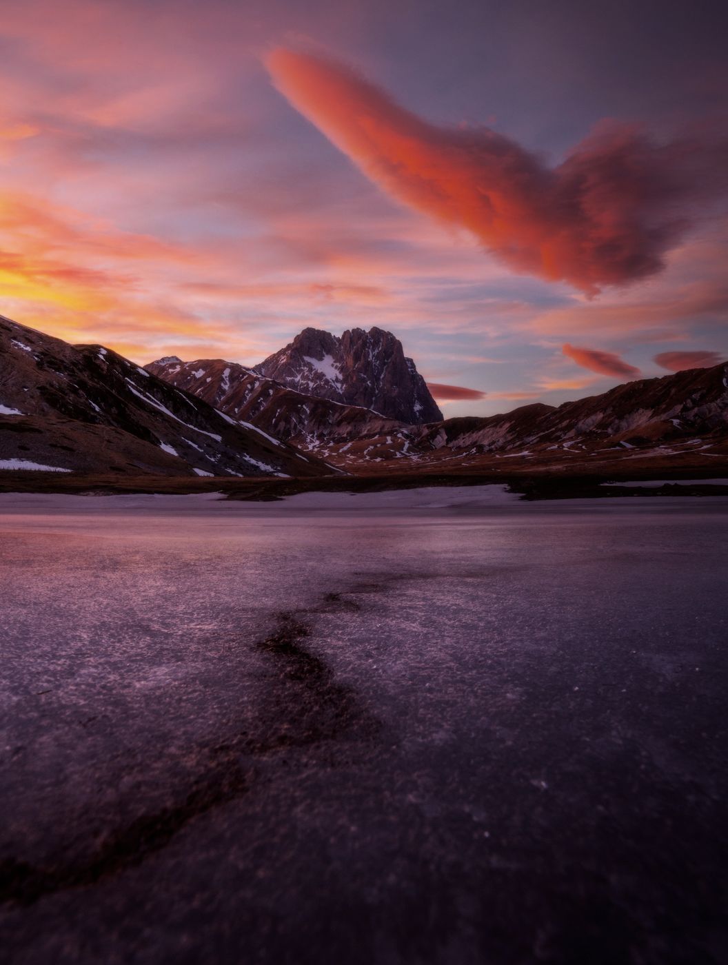 Lake Pietranzoni, Italy
