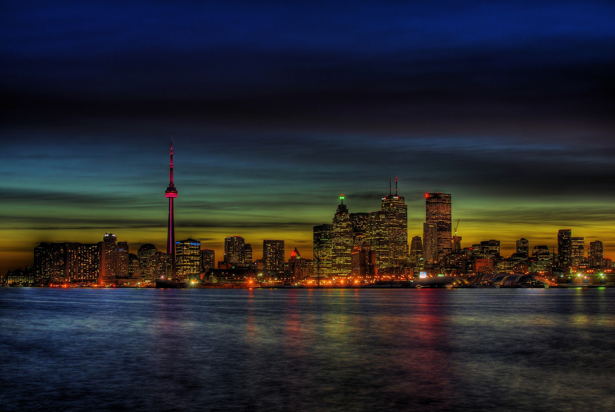Toronto Polson Pier, Canada