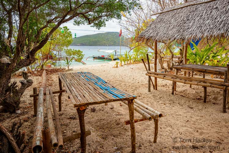 Little Maosanon Island