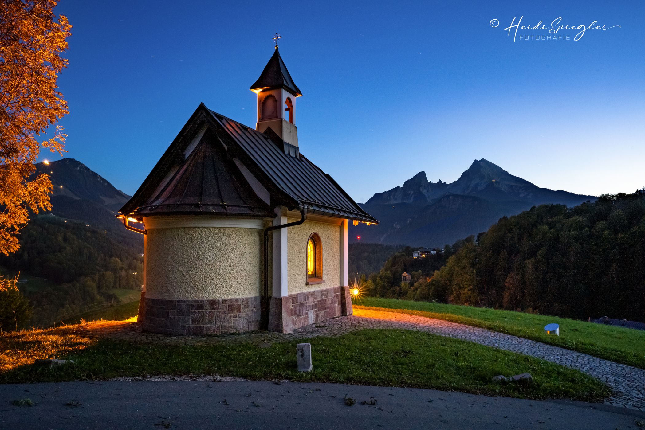 Kirchleitn chapel in front of Watzmann (Berchtesgaden), Germany