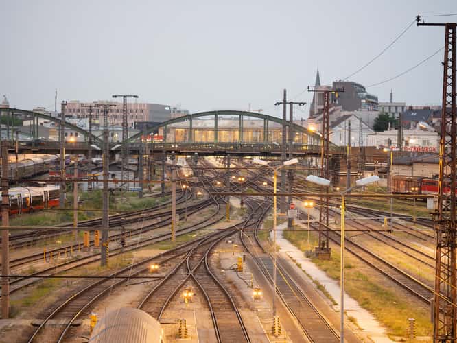 Rustensteig, view over Vienna Westbahnhof Railway Station