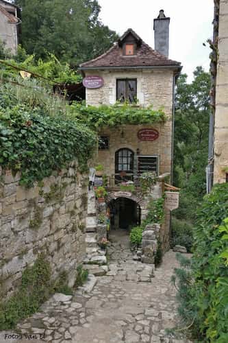 Saint-Cirq-Lapopie