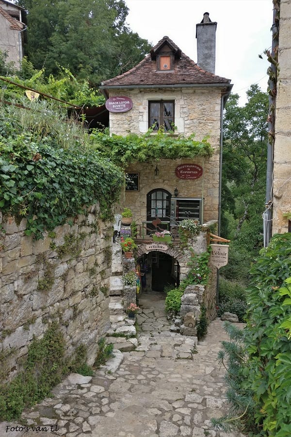 Saint-Cirq-Lapopie, France