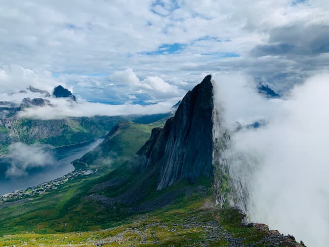 Segla, Senja