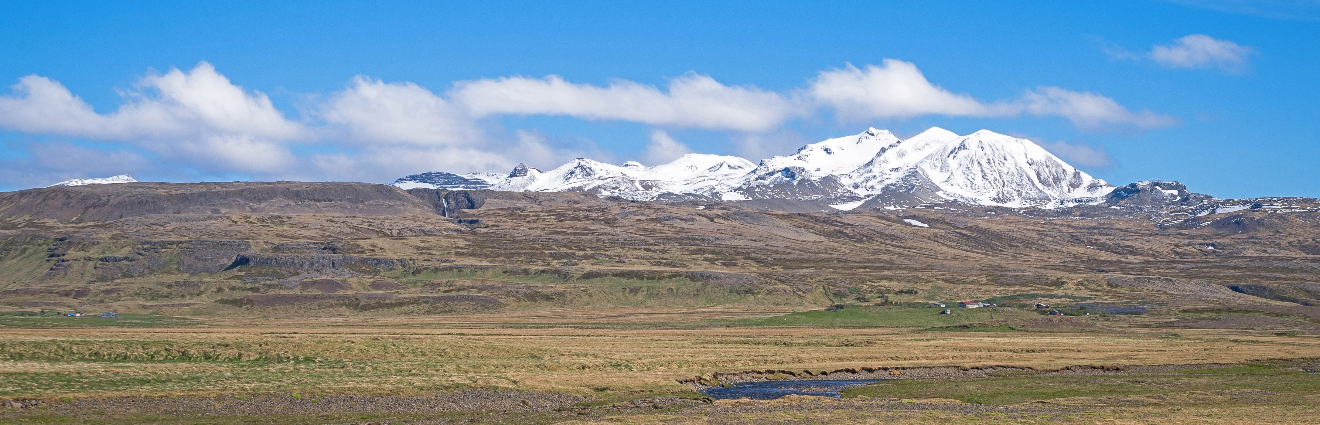 The land of the long white clouds: Iceland, Iceland