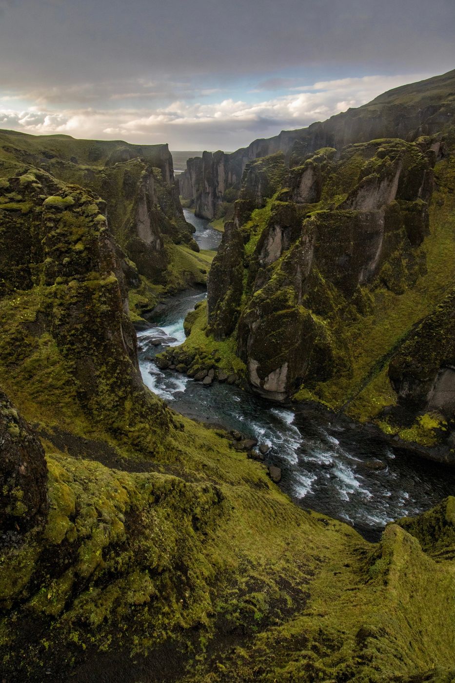 Fjaðrárgljúfur Canyon, Iceland