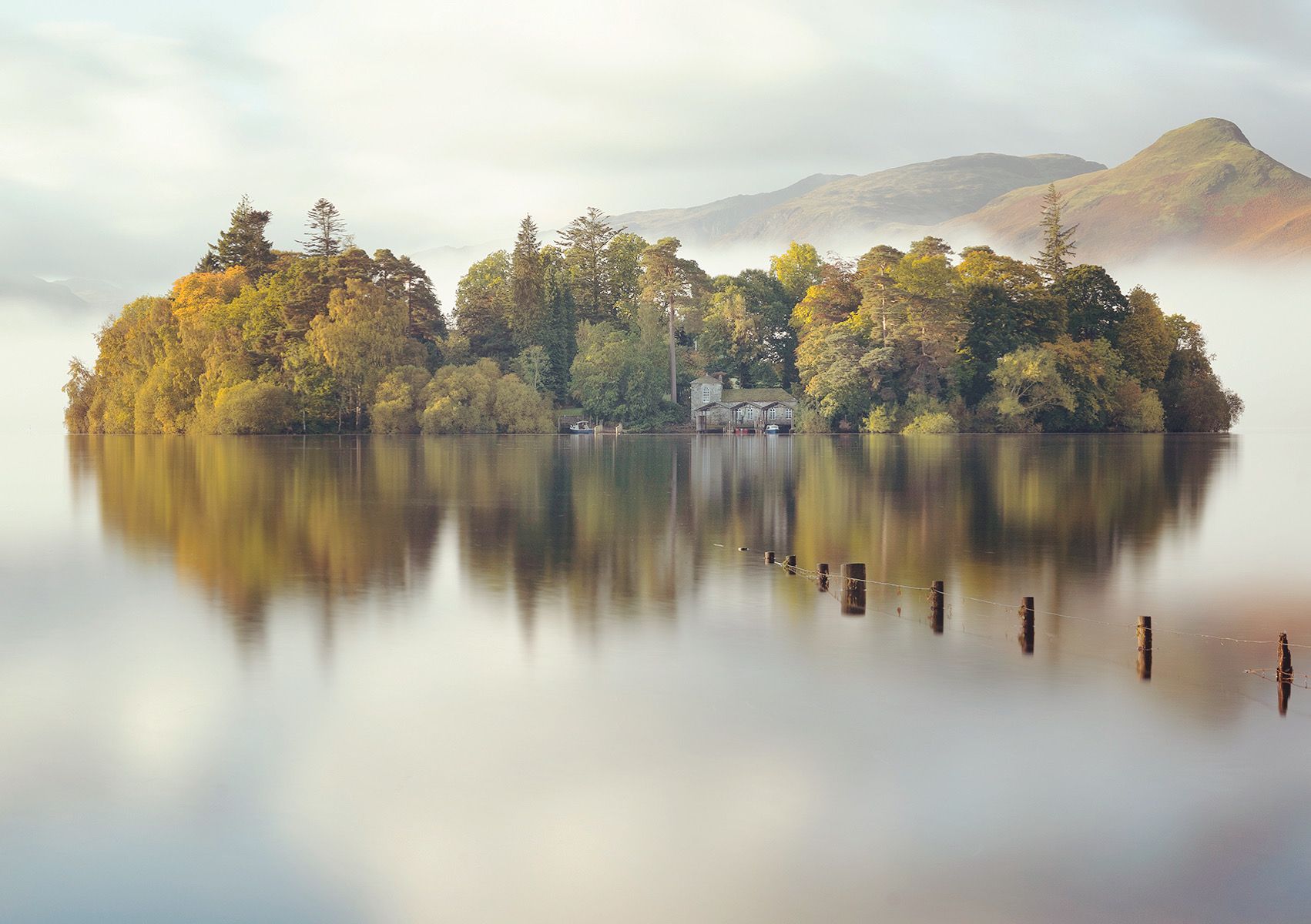 Isthmus Bay, United Kingdom