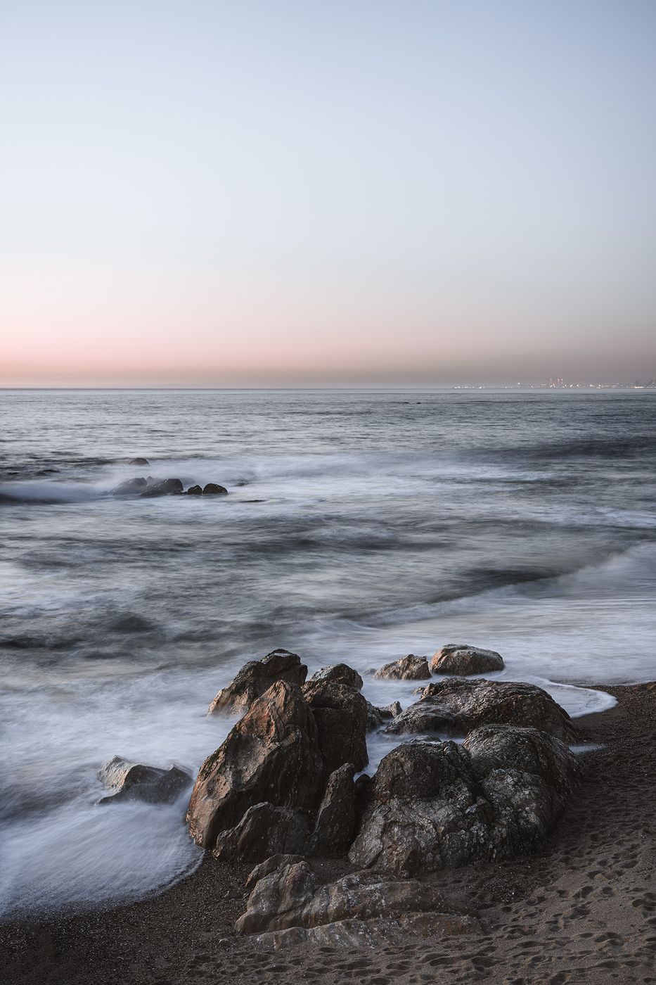 Senhor da Pedra - White lines, Portugal