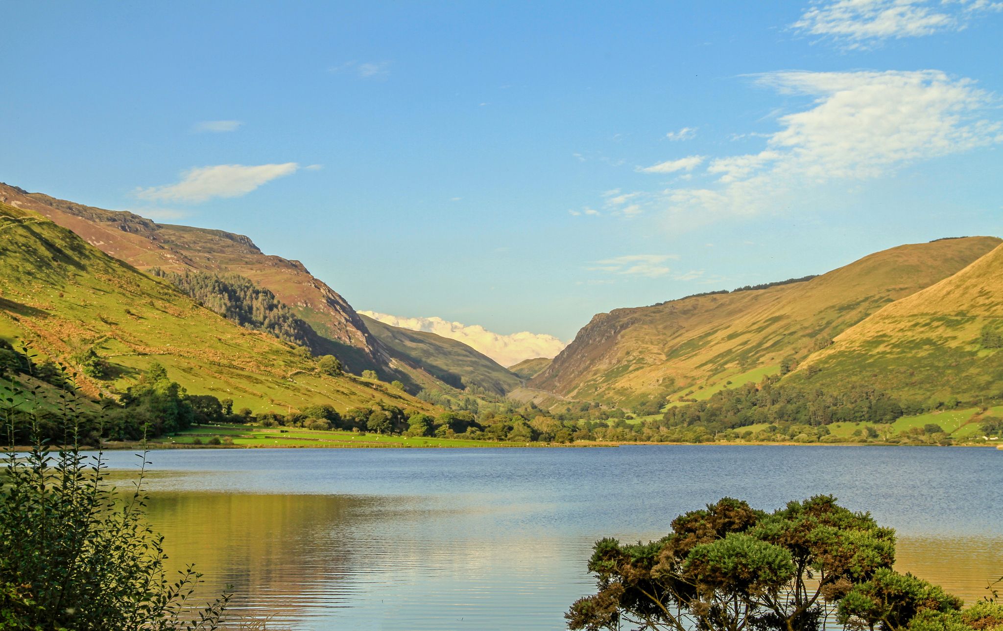 Tal-y-Llyn lake, United Kingdom