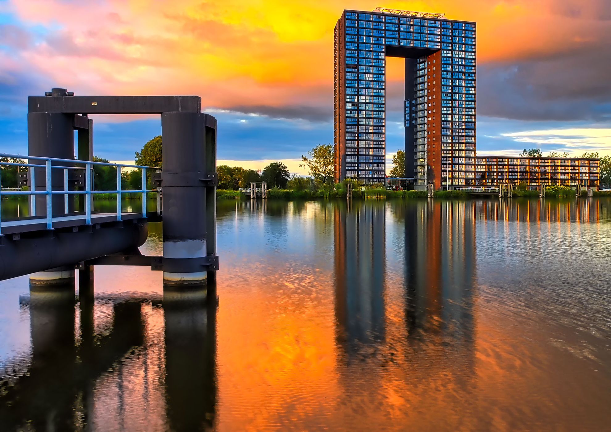 Tasmantoren Groningen ('U'-building), Netherlands