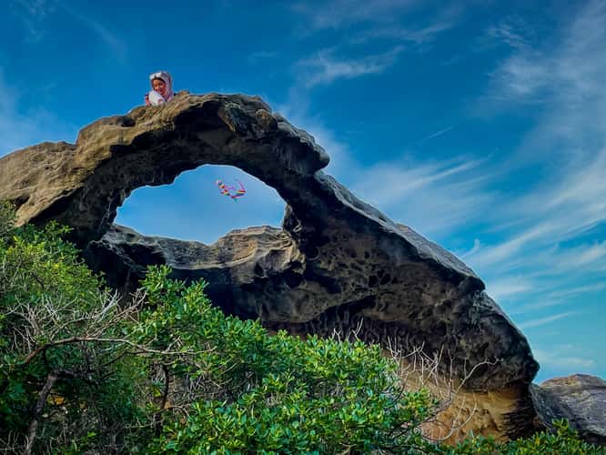 Hole in the rock and Kite La Parouse, Sydney,NSW