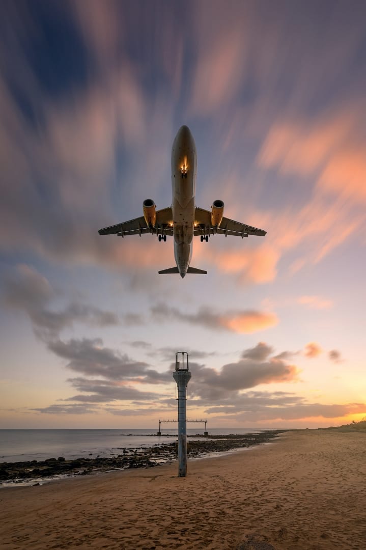 Lanzarote Plane Spoting (Mirador de Acercamiento), Spain