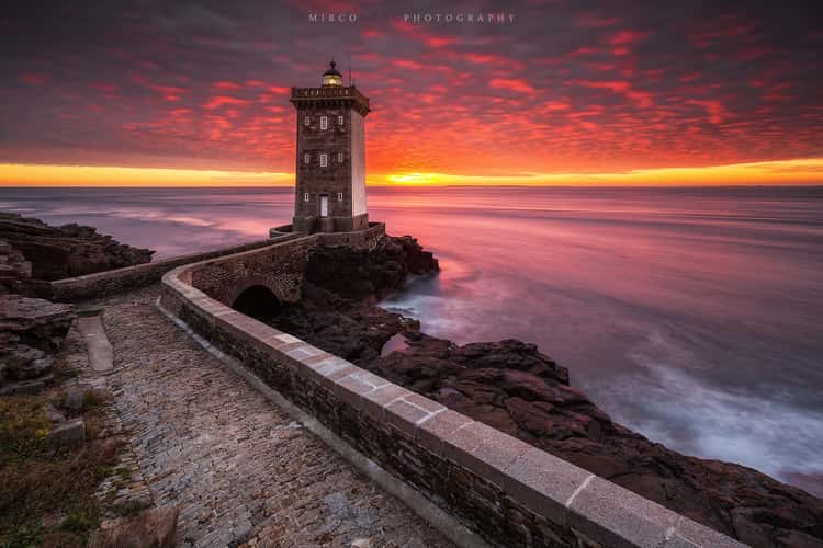 Phare de Kermorvan (lighthouse)