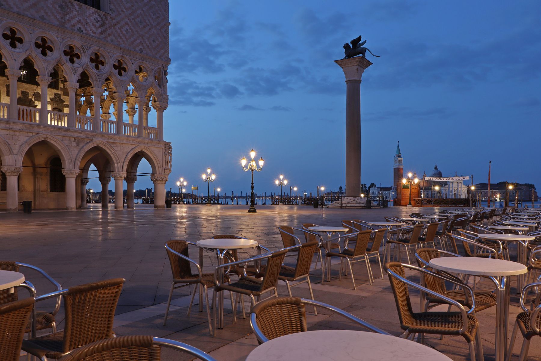 View to Palazzo Ducale, Italy