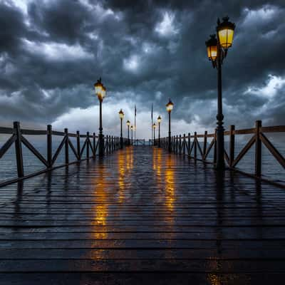 Rainy day on the 'Embarcadero', Spain