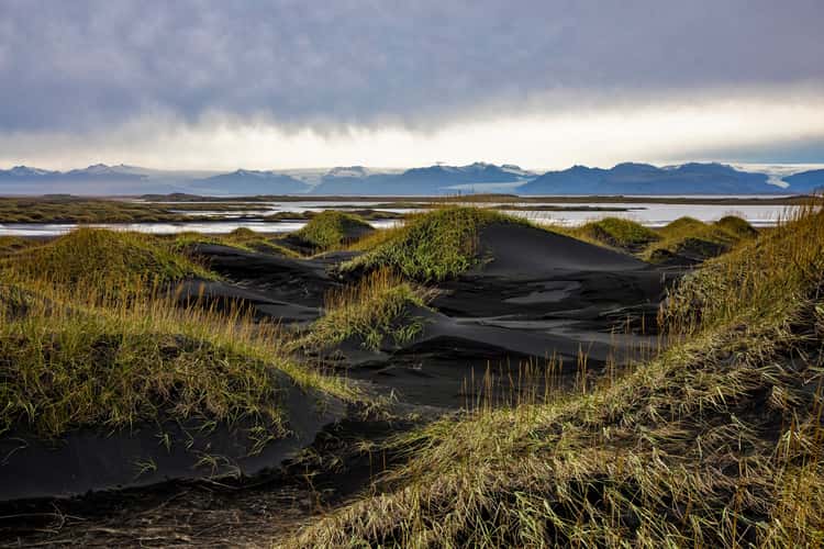 Vestrahorn mirror beach