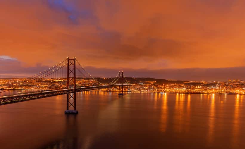 '25 de Abril' Bridge