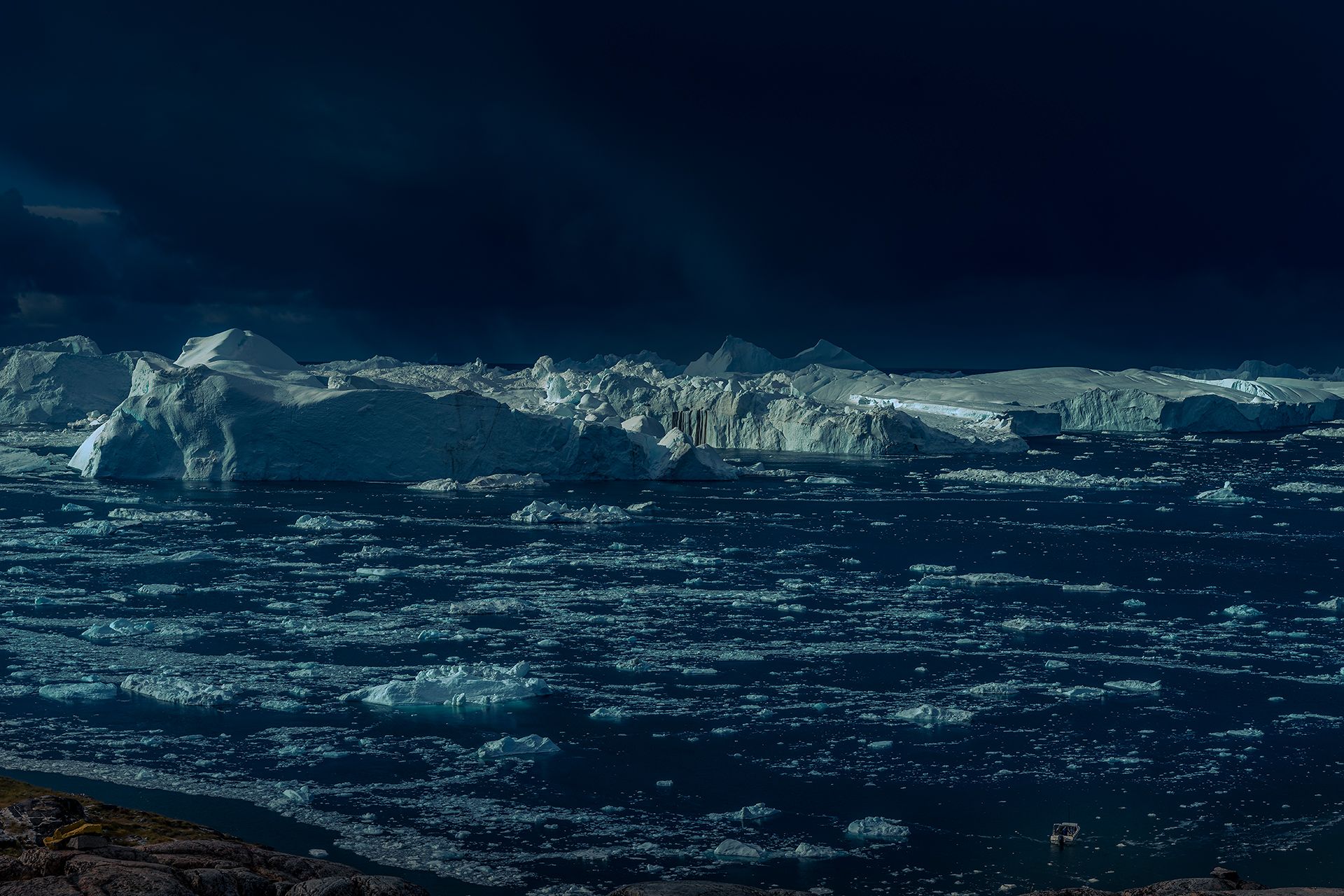 Ilulissat Icefjord (Greenlandic: Ilulissat Kangerlua), Greenland