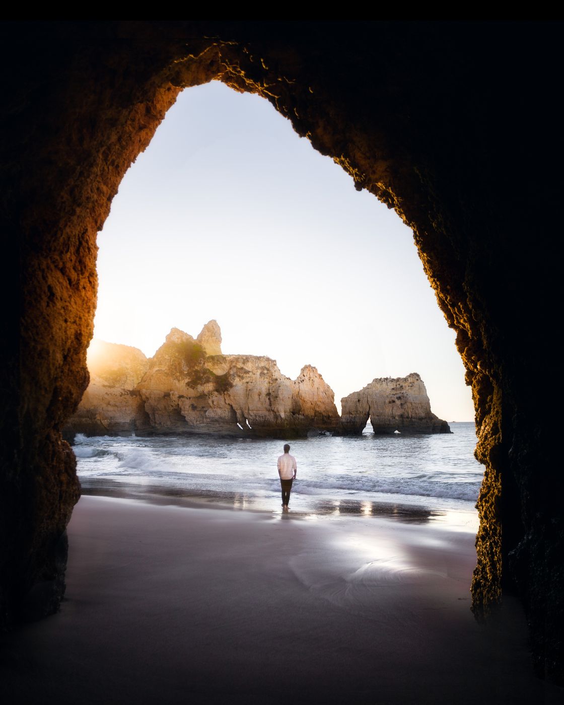 Praia dos Três Irmãos, Portugal