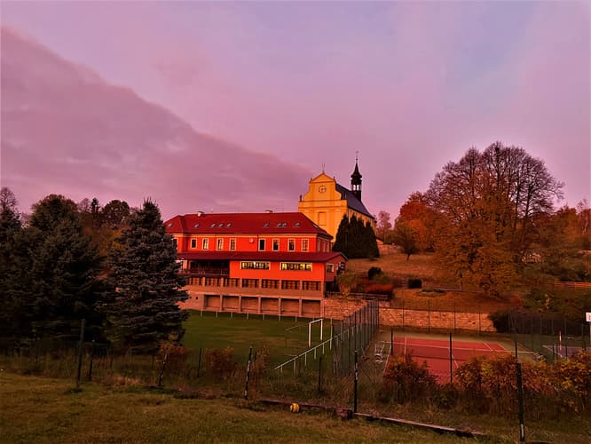 Ruzova