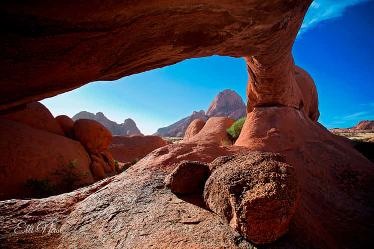 Sunsets on 'The Bridge', Spitzkoppe