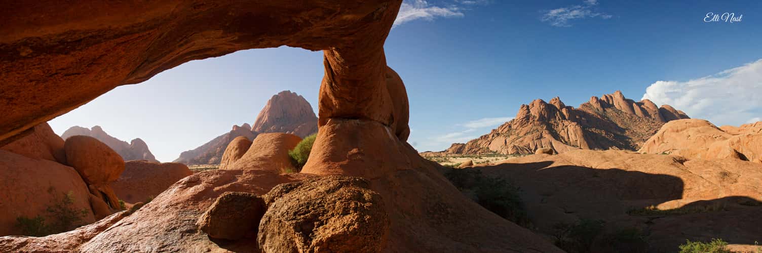 Sunsets on 'The Bridge', Spitzkoppe