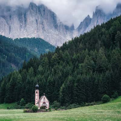 Chiesetta di San Giovanni in Ranui (Val di Funes), Italy