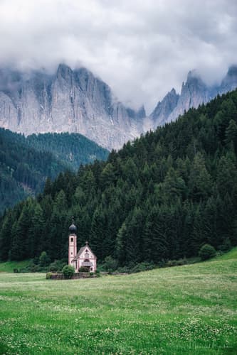 Chiesetta di San Giovanni in Ranui (Val di Funes)
