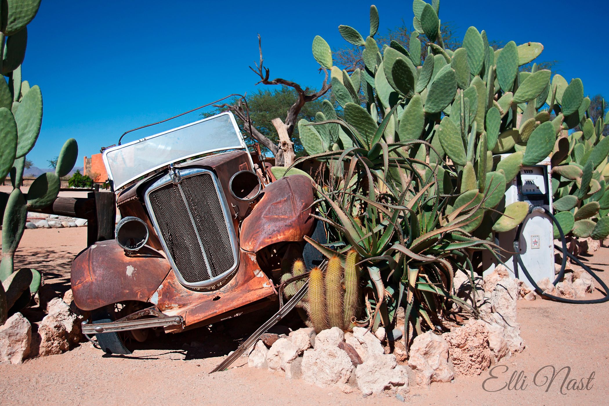 Classic car wrecks, Solitaire, Namibia