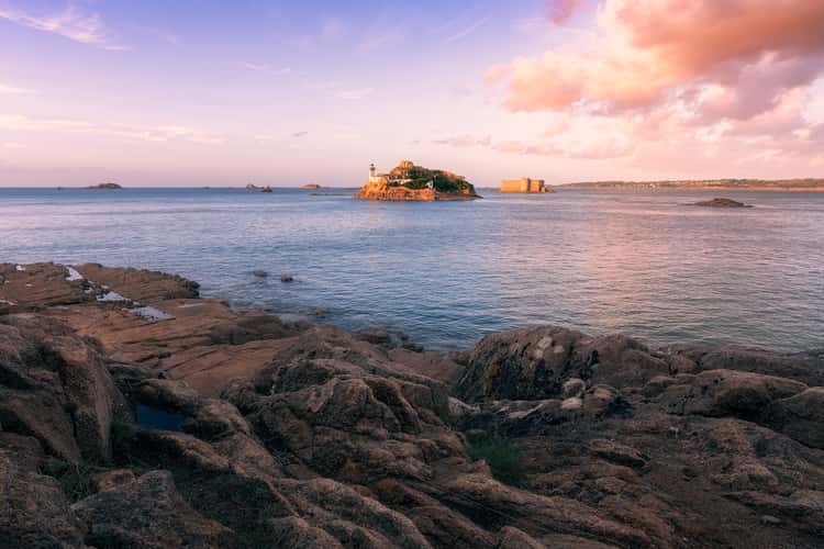 Louët island lighthouse