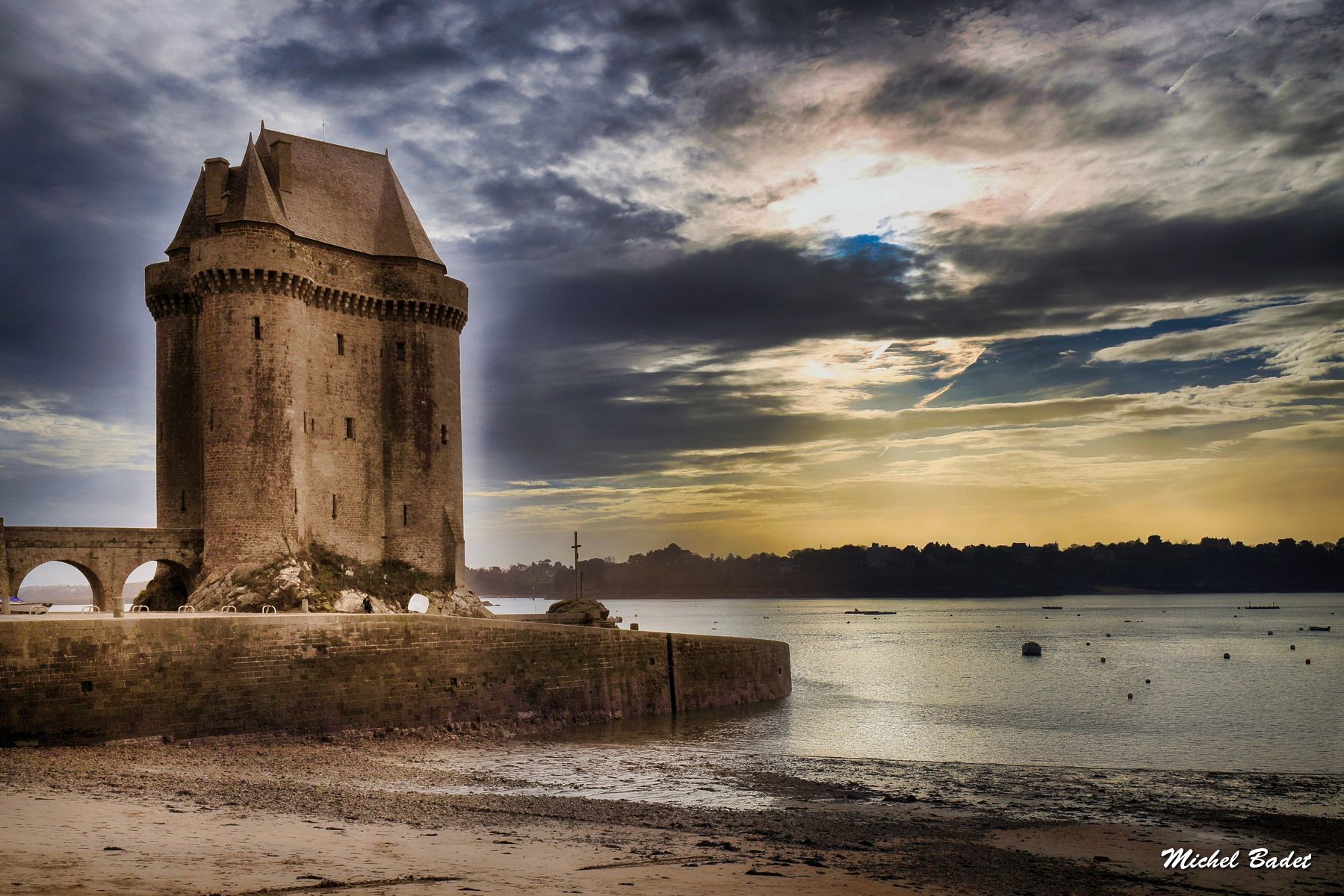 Saint-Servan, Lifeboat shelter side, France
