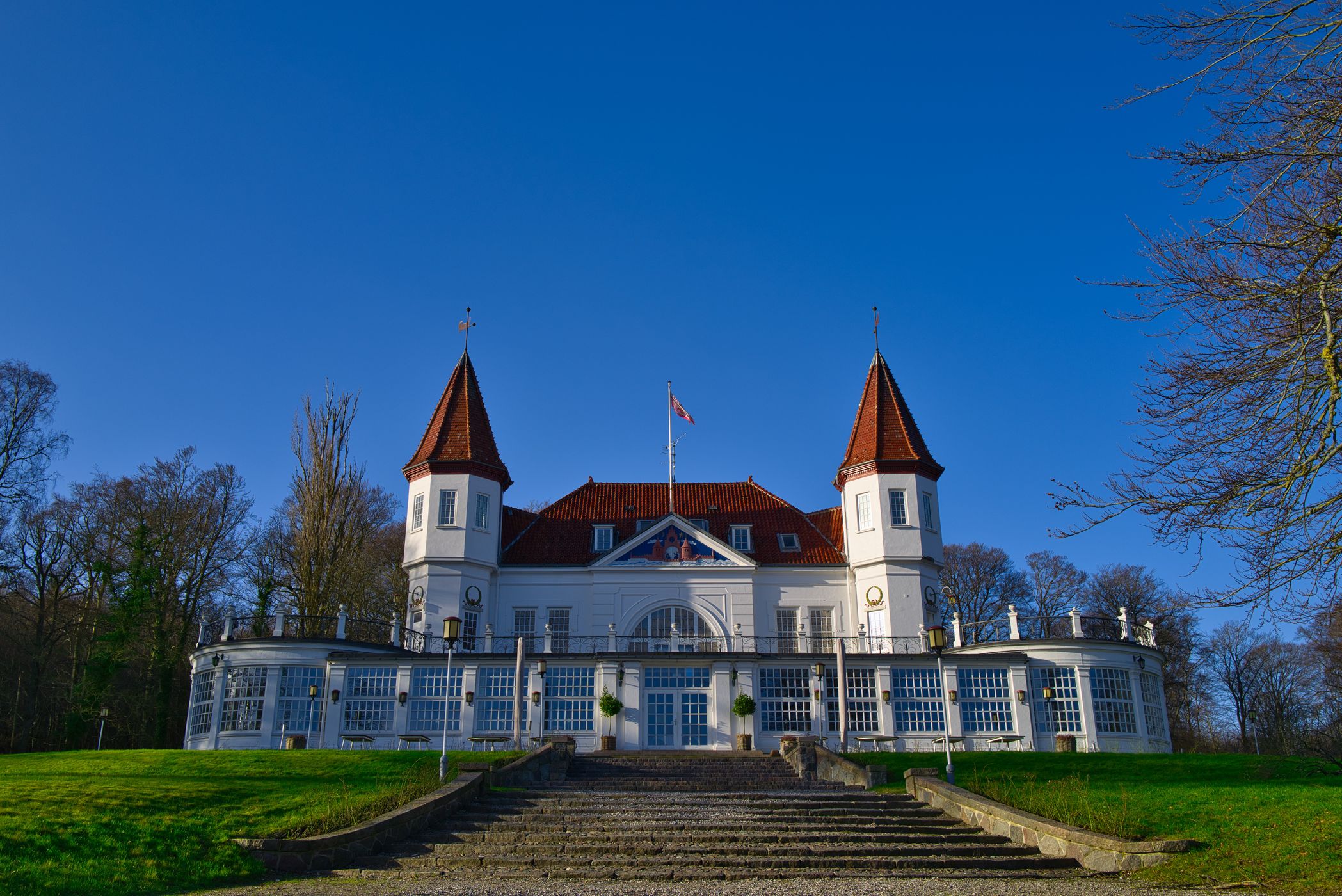Varna Palæet, Denmark