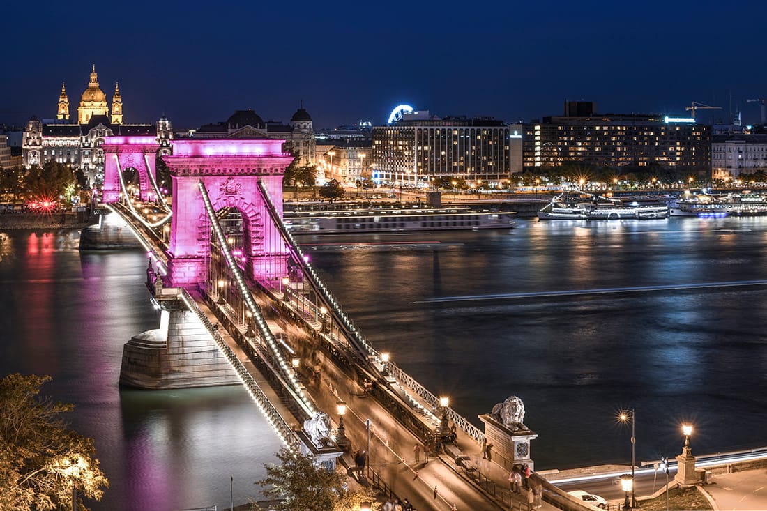 Chain bridge Leo Rooftop Buda, Hungary