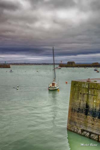 Granville harbour, the dock of radoub