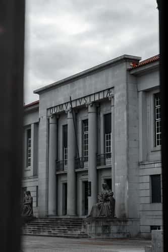 Guimarães Court